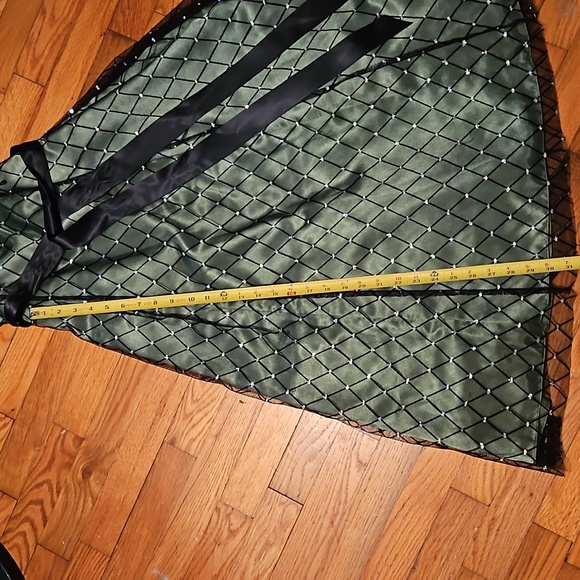 FORMAL PARTY DRESS - Picture 9 of 12